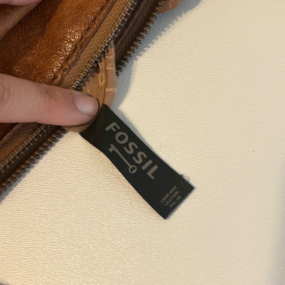 Fossil Tan Lamb Hide Leather Crossbody Purse Everyday Bag - Picture 10 of 10